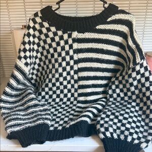 Blu Pepper Brooklyn Black & White Checkered Mixed-Stripe Chunky Knit Sweater